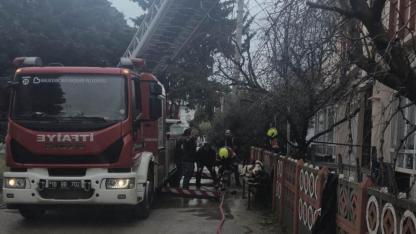 Bandırma’da Alevler Arasında Can Pazarı: 5 Kişi Son Anda Kurtarıldı!