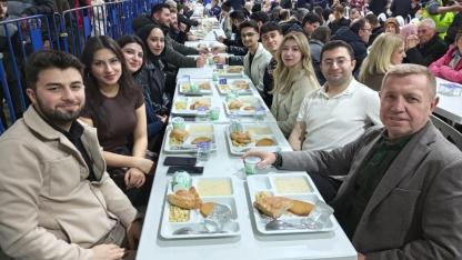 Bandırma'da süt fabrikası iftar yemeği verdi