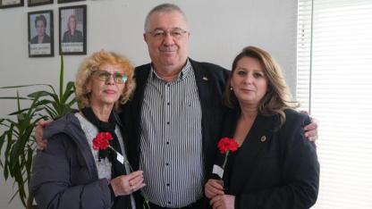 Başkan Ertaş’tan Kadın Muhtarlara 8 Mart Ziyareti