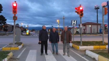 Burhaniye’de bu ışıklarda bir tuhaflık var