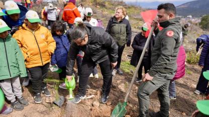 Burhaniye'de çocuklar geleceğe nefes oldular