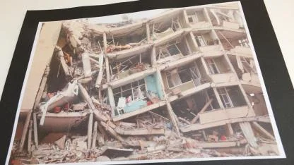 Burhaniye’de Deprem Fotoğrafları Sergisi açıldı