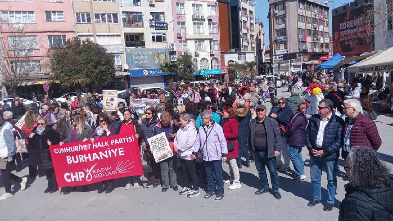 **Burhaniye’de Dev Emekli-Sen’den Kadınlar Günü açıklaması**
