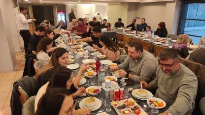 Burhaniyeli mimarlar iftarda buluştu.