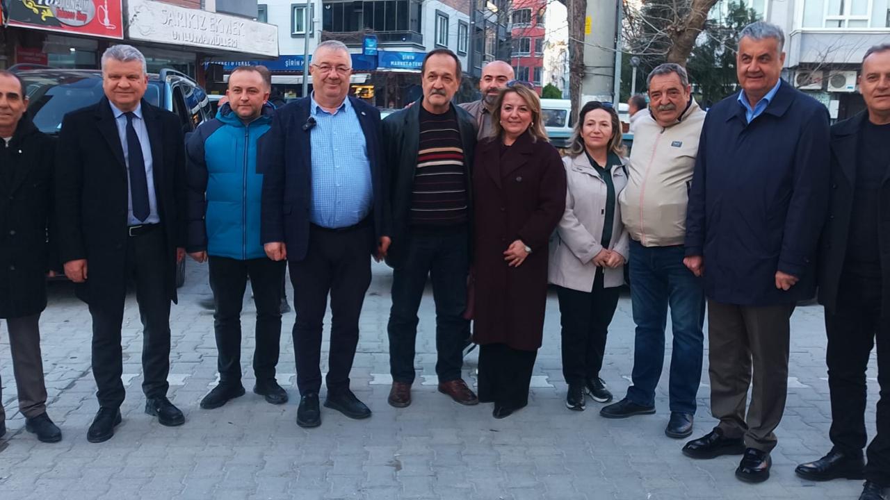 Edremit’te iftar coşkusu Cumhuriyet Mahallesi ile devam etti