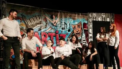 Gömeç’te Tiyatro Günleri Coşkuyla Tamamlandı