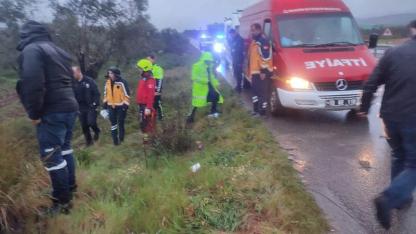 Havran’da otomobil zeytin tarlasına uçtu: 1 yaralı
