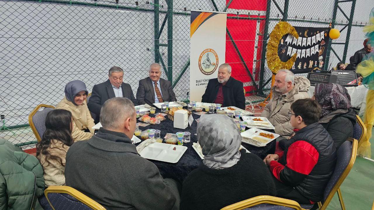 Ramazan’ın bereketi eğitim ailesini aynı sofrada buluşturdu
