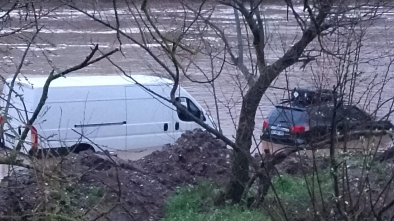 Simav Çayı’na uçtu: Susurluk’ta korkutan kaza