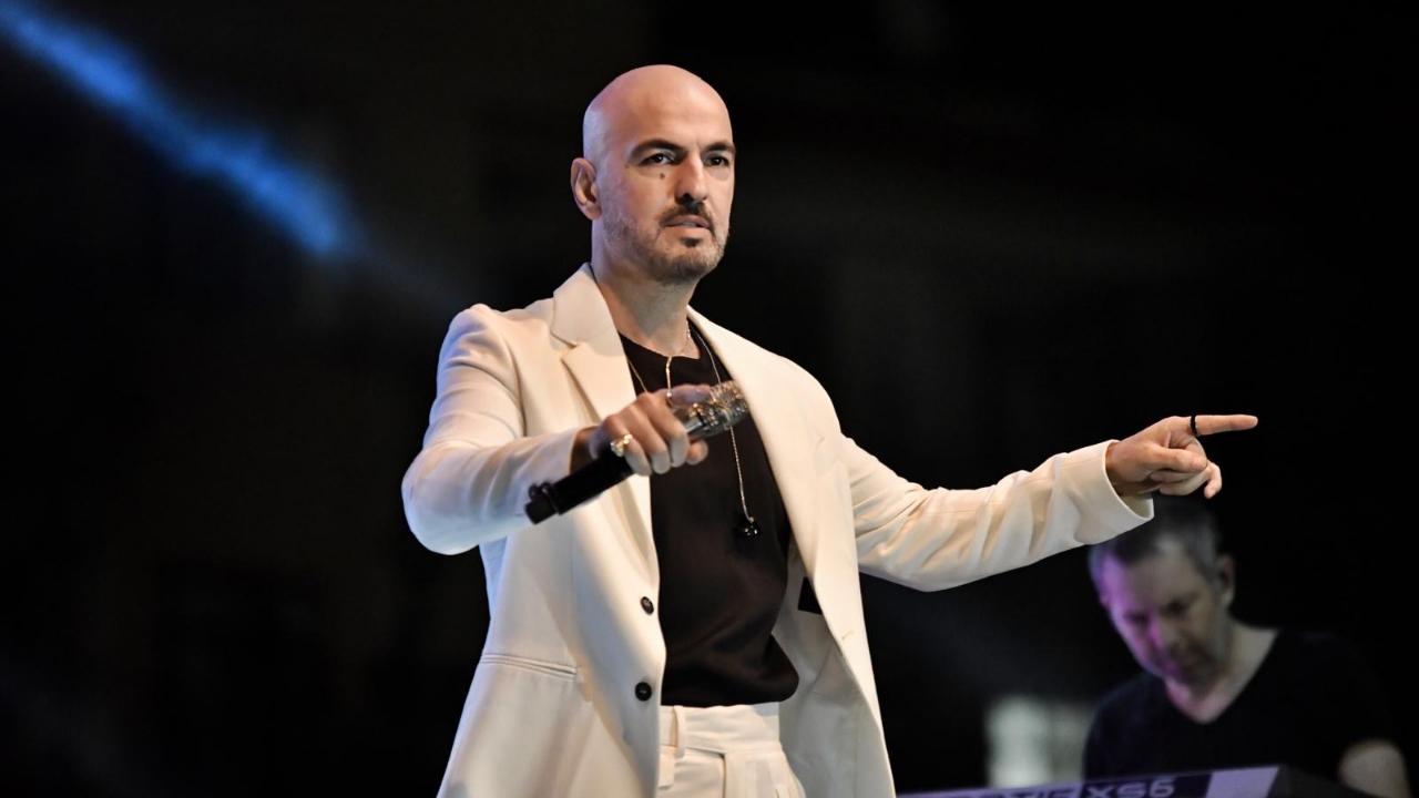 Soner Sarıkabadayı Balıkesir’de sahne alacak