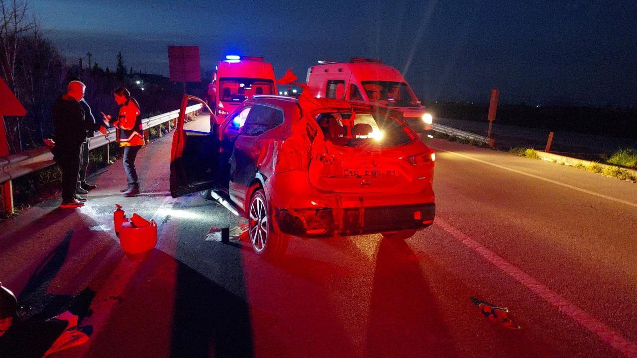 Susurluk’ta iki otomobil çarpıştı: 1 yaralı