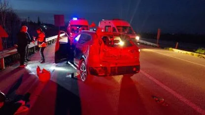 Susurluk’ta iki otomobil çarpıştı: 1 yaralı