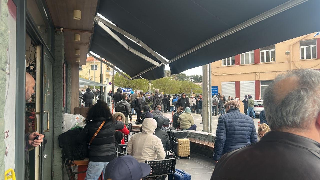 Türk Tatilciler Dönüş Yolunda Yunanistan’ın Midilli Adası’nda Mahsur Kaldı