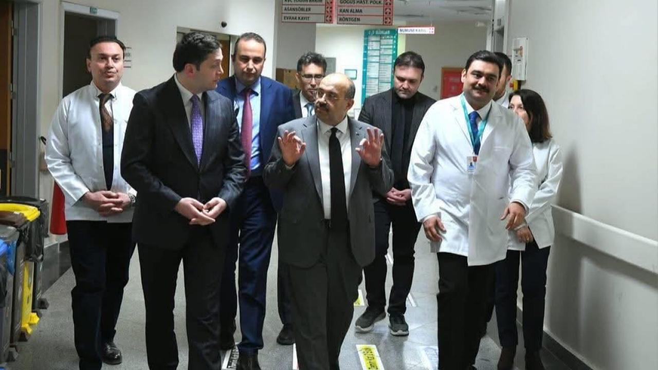 Vali Ustaoğlu: “Robotik yürüme cihazı önemli bir ihtiyacı karşılayacak”