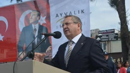 Atatürk’ün Ayvalık’a Gelişinin 92. Yıl Dönümü Törenle Kutlandı