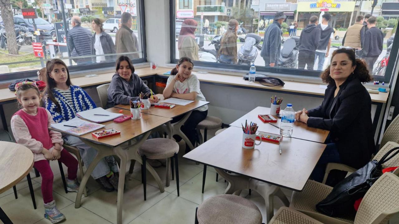 Ayvalık Belediyesi’nin Resim Atölyelerine Yoğun İlgi