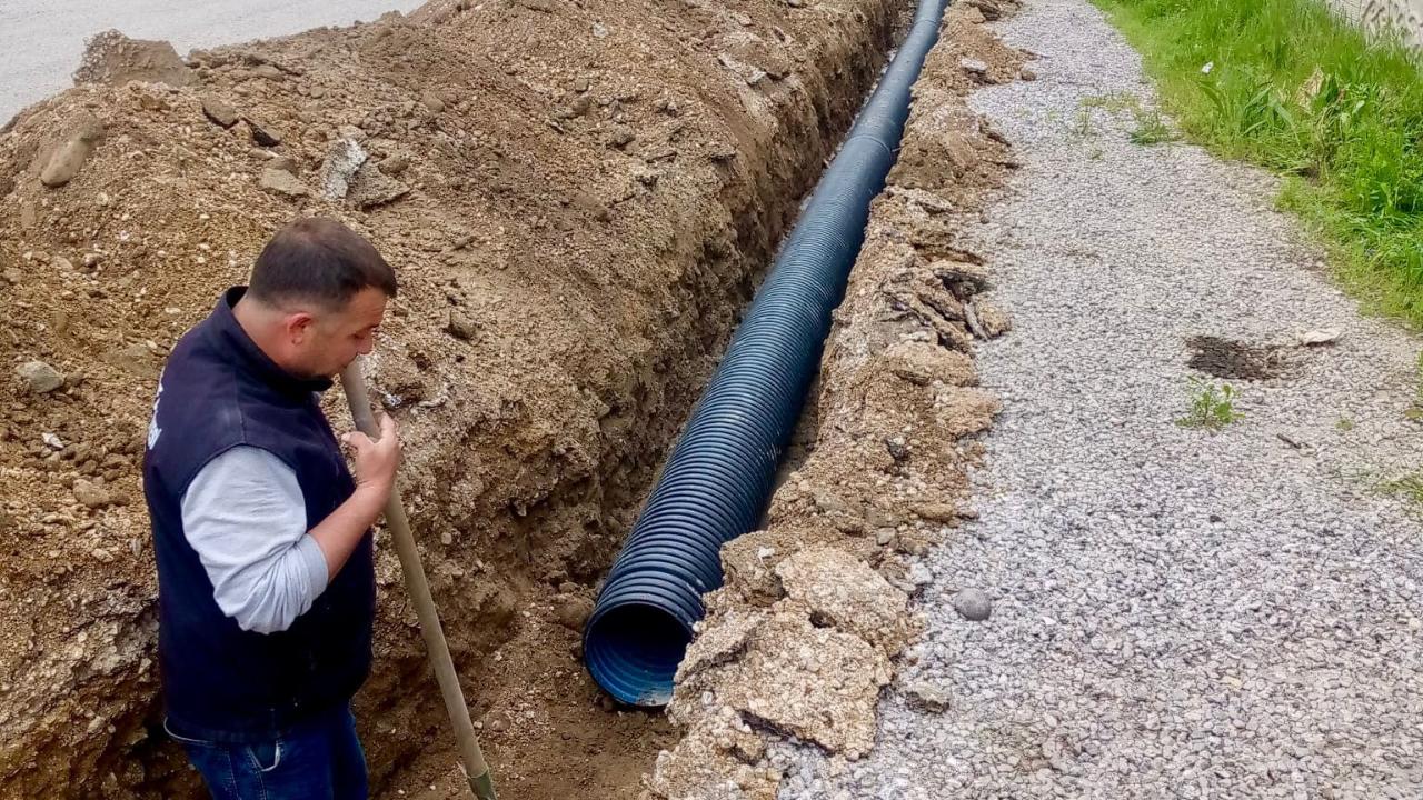 Burhaniye Belediyesi Fen İşleri Ekipleri Çalışmalarını Kesintisiz Sürdürüyor