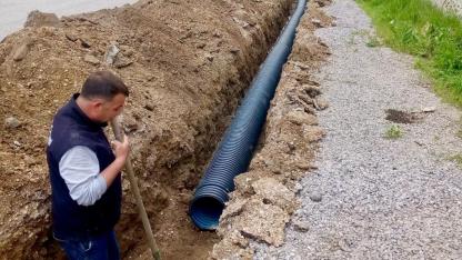 Burhaniye Belediyesi Fen İşleri Ekipleri Çalışmalarını Kesintisiz Sürdürüyor