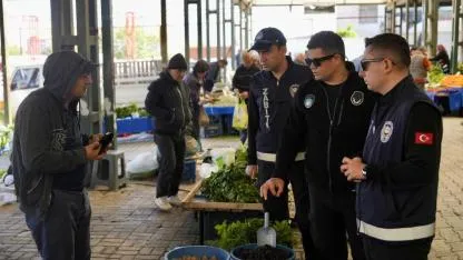 Burhaniye Belediyesi Zabıta Ekipleri Denetimlerini  Aralıksız Sürdürüyor