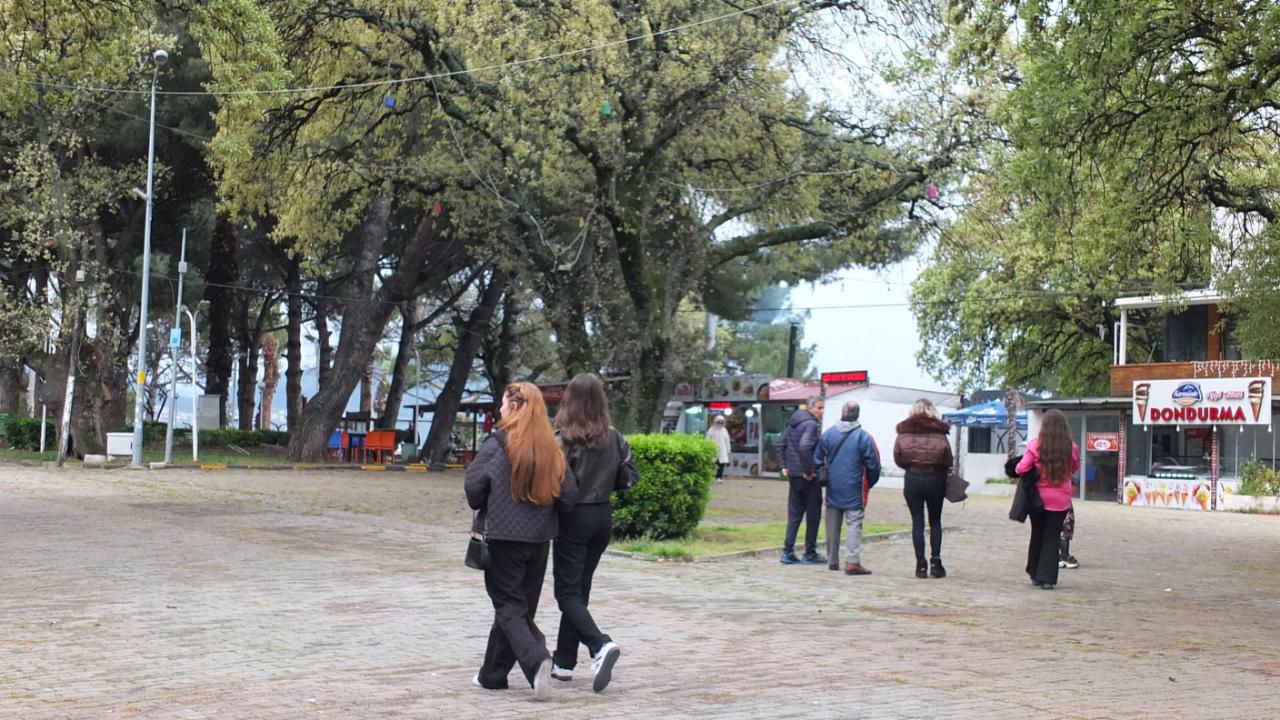 Burhaniye Ören de işyerleri açılıyor