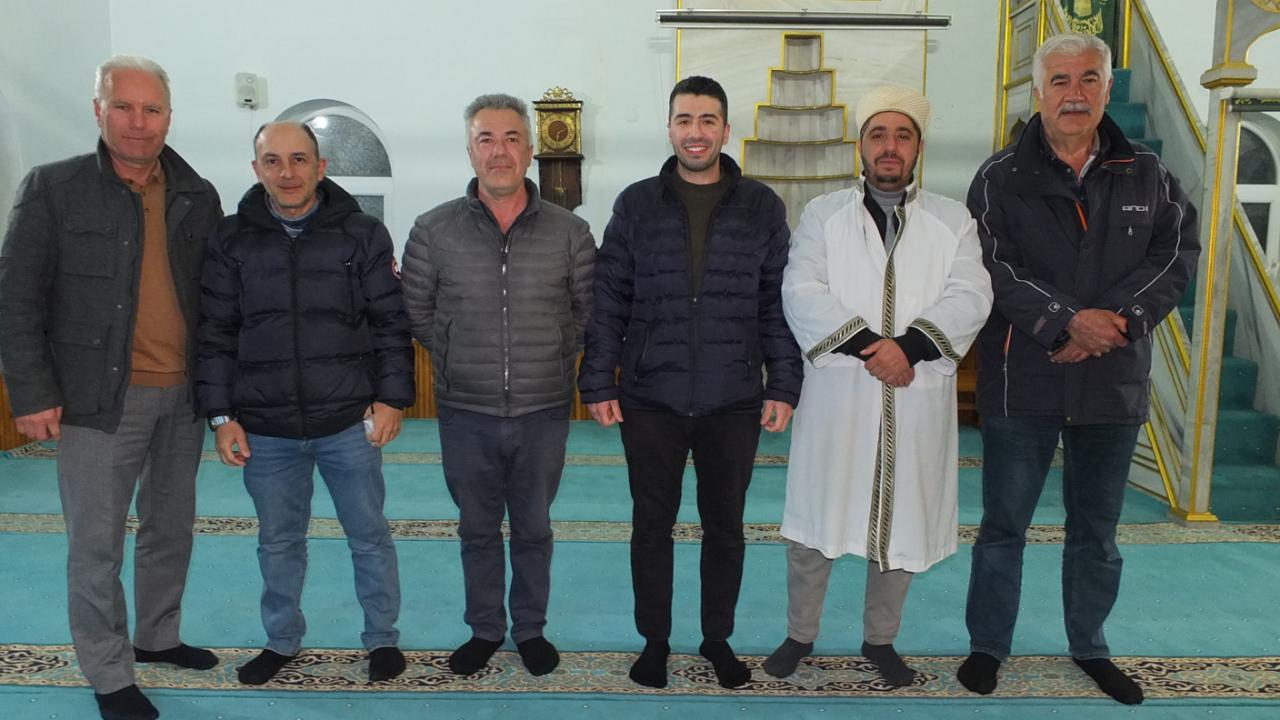Burhaniye’de baba ile oğlu Ören camiinde buluştu
