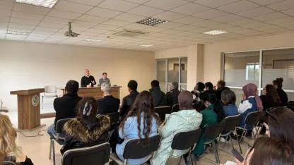 Burhaniye’de bağımlılıkla mücadele toplantısı