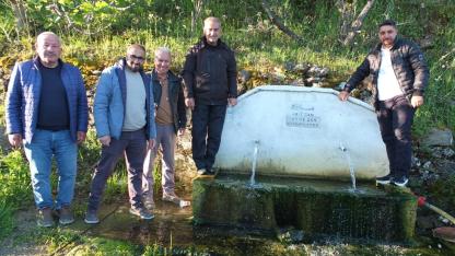 Burhaniye’de çeşmelerden fışkıran sular bereketli sezon umutlarını artırdı