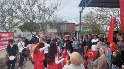 Burhaniye’de Dünya Romanlar Günü’ne coşkulu kutlama