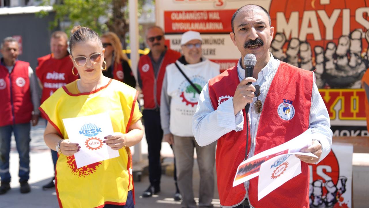 Burhaniye’de Emek ve Demokrasi Bileşenlerinden 1 Mayıs açıklaması