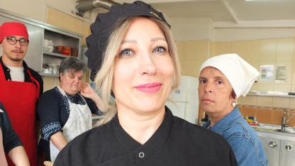 Burhaniye’de özel gençler mutfağa girdi pide ve pizza yaptı