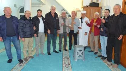 Burhaniyeli imam cemaati ile hasret giderdi