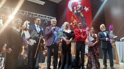 Edremit Şükrü Tunar Kültür Merkezinde İspanya Rüzgarı