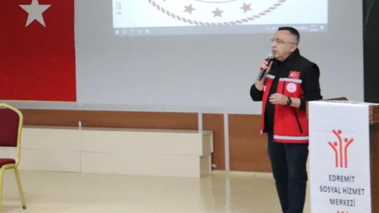 Edremit’te Kadına Yönelik Şiddetle Mücadele Eğitimi Düzenlendi