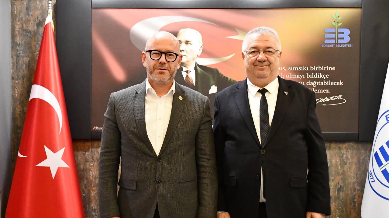 Ertaş: “Ortak akıl ve dayanışmayla Edremit için çalışıyoruz”