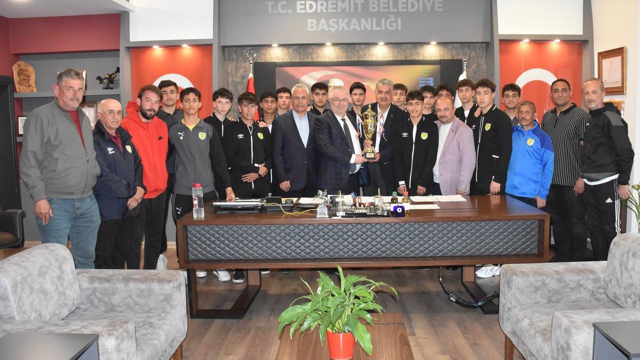 Genç Edro, Balıkesir İl Şampiyonu Edremitspor, Türkiye Şampiyonası’nda Balıkesir’i temsil edecek