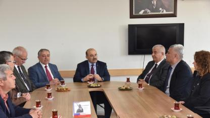 Karesi'de Eğitime Yakın Takip: Vali Ustaoğlu'ndan Mesleki Eğitime Ziyaret