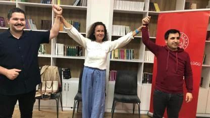 Kelimelerin Gücü Sahnede Hayat Buldu: Balıkesir Edebiyat Akademisi'nde İlham Veren Buluşma