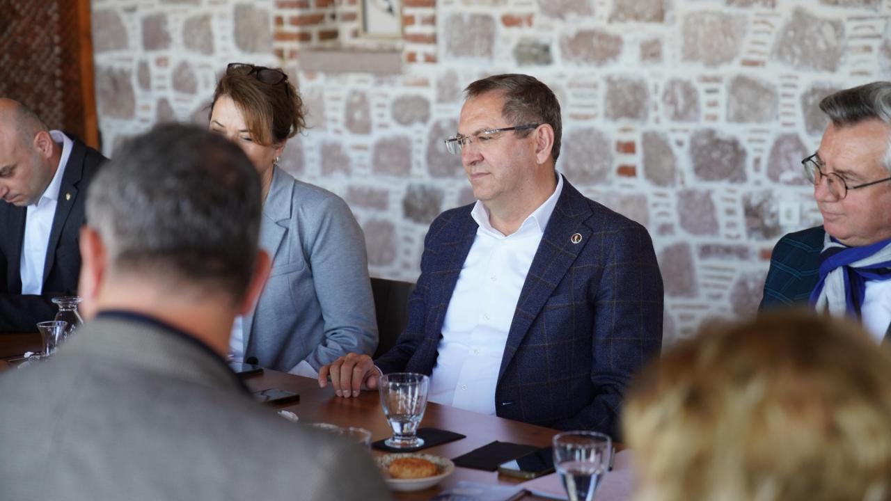 Kent Konseyleri Ayvalık’ta buluştu…