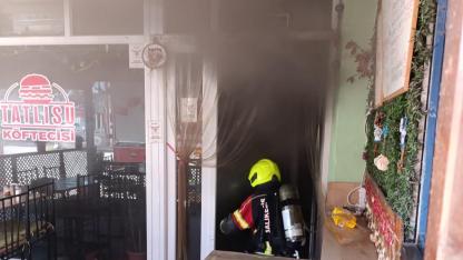 Erdek'te iş yeri yangınına müdahale edildi