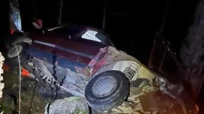 Sındırgı'da otomobil şarampole uçtu: 1 yaralı