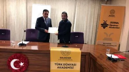 Türk Dünyasının Ortak Hafızası Balıkesir'de Canlandı: Gelenekler, Bayramlar ve Törenler Öğretmen Akademilerinde Ele Alındı