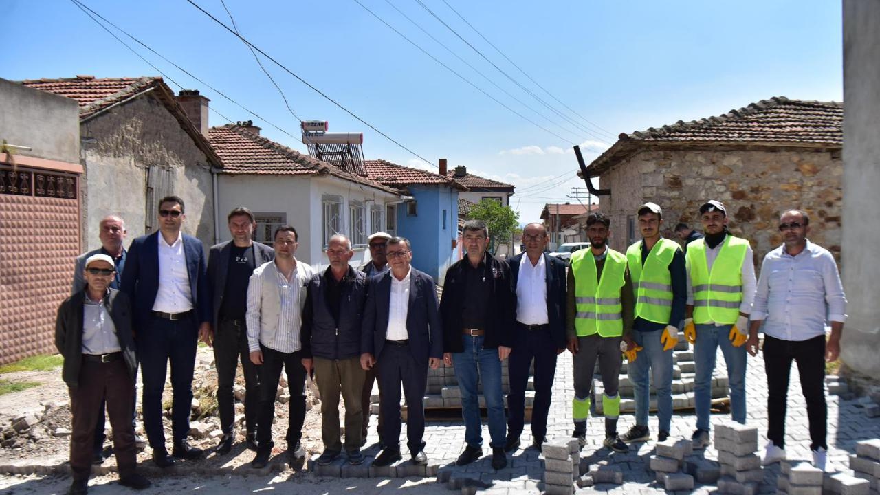 Altıeylül’de Üst Yapı Çalışmaları Hız Kazandı