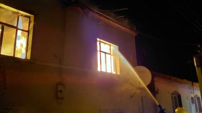Ayvalık'ta korkutan ev yangını