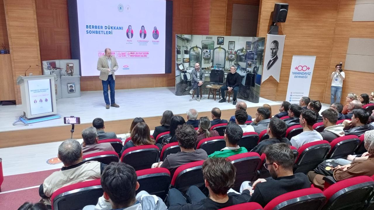 Bandırma’da “Berber Dükkanı Sohbetleri”ne yoğun ilgi