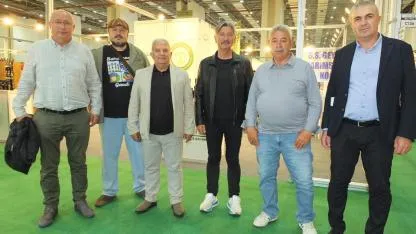 Burhaniye ve Ayvalık Tariş yöneticileri İzmir de buluştu