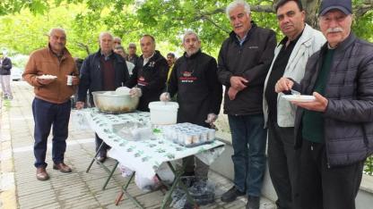 Burhaniye’de Pilav Hayırları Devam Ediyor