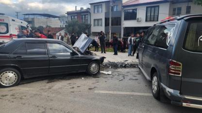Edremit’te iki araç çarpıştı: 1 yaralı