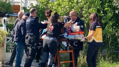 Perde Takarken Düşen Yaşlı Kadın Hastanelik Oldu