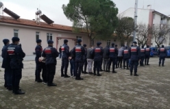 Balıkesir Jandarma uyuşturucu satıcılarının ensesinde. Bigadiç'te 12 kişiyi yakaladı