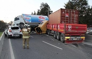 İzmir’de zincirleme kaza: 1’i ağır 6 yaralı